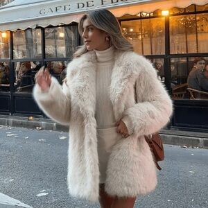 Luxury Faux Fur Coat: Soft Apricot, Elegant & Cozy